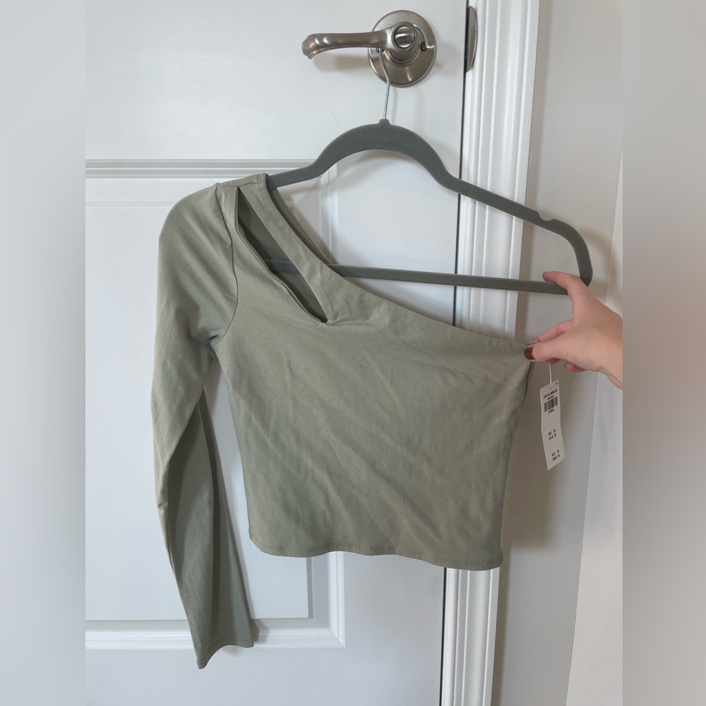 Abercrombie asymmetrical green cut out crop top women’s xs NWT
